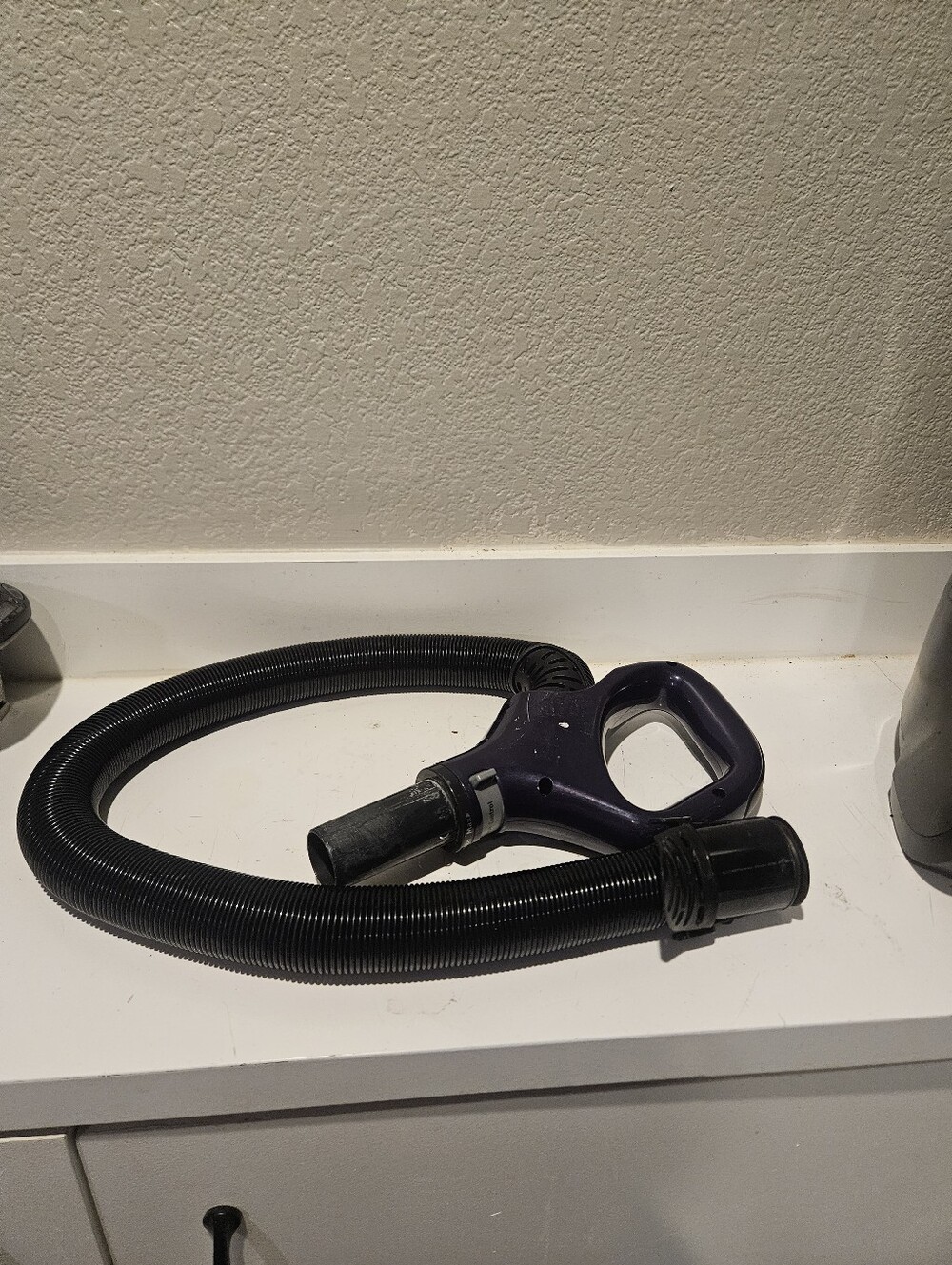 Shark ZU62 ZU62C ZU60 NV150 NV151 NV150C HANDLE W/ HOSE TUBE Genuine OEM Purple